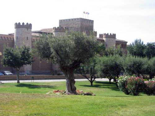 Palacio de la Aljaferí­a Cortes de Aragón